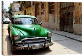 Canvas-taulu  Vintage car in the streets of Havana, Cuba - HADYPHOTO