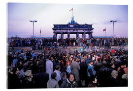 Akryylilasitaulu  Berliners celebrate the opening of the border